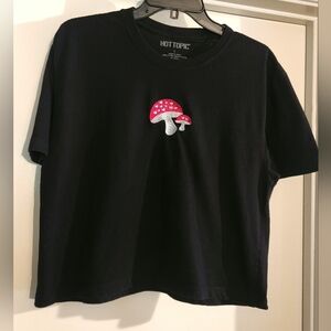 Hot Topic Mushroom Trendy T-shirt Juniors Size Large EUC $22